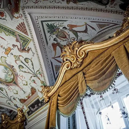 Palazzo Petrella 公寓 *